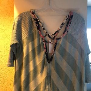 Gimmicks fashion top